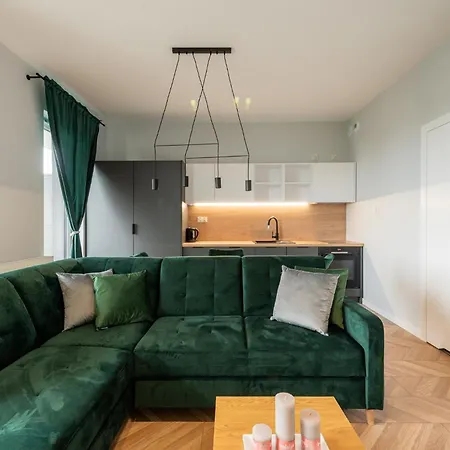 Апартаменты Horyzont Apartamenty- Studio- Sauna&fitness -baltycka 2- Sniadania *
